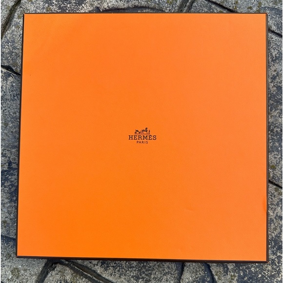 🆒 HERMÈS Dog pet toy Flying Disc-Frisbee. Great for a gift or office. - Picture 8 of 10